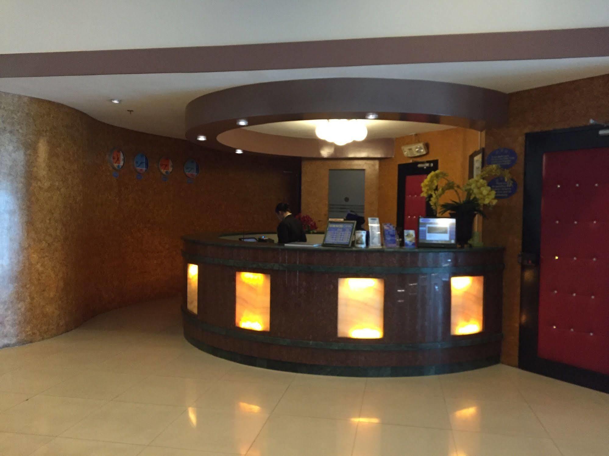 Hotel Icon Manila Exterior foto